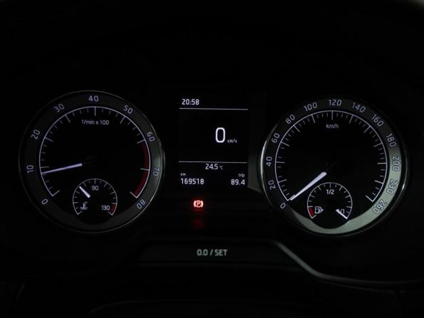 Skoda Octavia III (A7) Рестайлинг с пробегом 2017 года, цена 1 649 585 рублей, 169477 км, лифтбек, Автокод Объявления