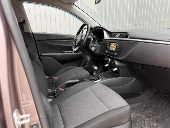 Kia Rio IV Рестайлинг с пробегом 2020 года, цена 1 499 000 рублей, 92883 км, седан, Автокод Объявления