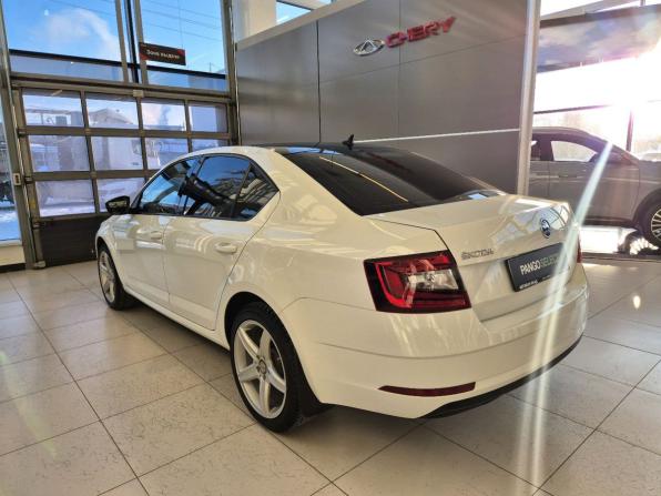 Skoda Octavia III (A7) Рестайлинг с пробегом 2018 года, цена 1 899 000 рублей, 72165 км, лифтбек, Автокод Объявления