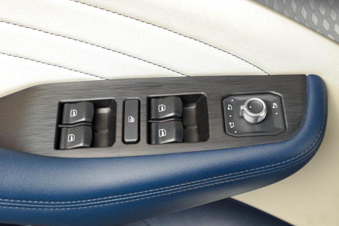 Haval F7 I Рестайлинг с пробегом 2022 года, цена 2 149 000 рублей, 56700 км, внедорожник, Автокод Объявления