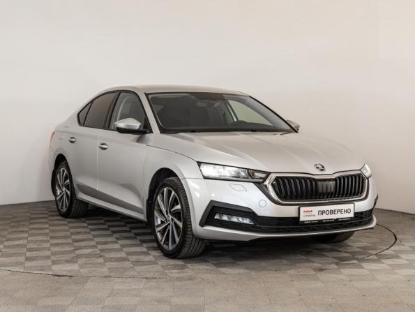 Skoda Octavia IV (A8) с пробегом 2021 года, цена 2 360 000 рублей, 49122 км, лифтбек, Автокод Объявления