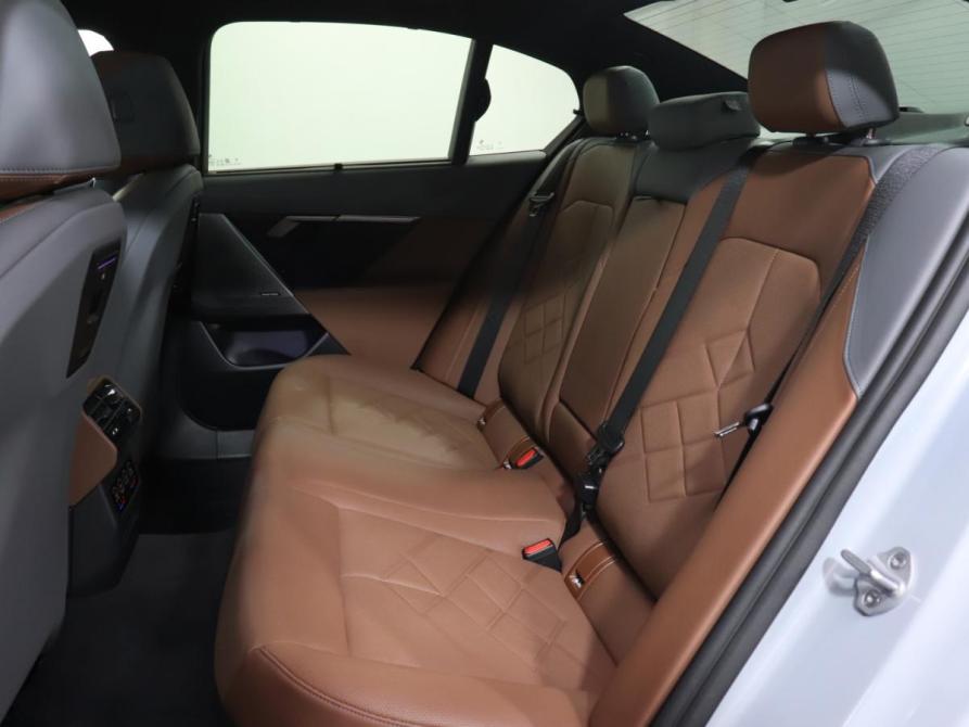 BMW 5 серии VIII (G60/G61/G68) Москва  - изображение 10
