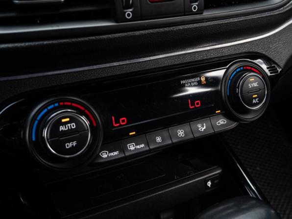 Kia Cerato IV Рестайлинг с пробегом 2021 года, цена 2 165 000 рублей, 135091 км, седан, Автокод Объявления