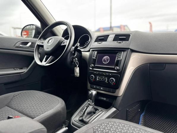 Skoda Yeti I Рестайлинг с пробегом 2018 года, цена 1 730 000 рублей, 135240 км, внедорожник, Автокод Объявления