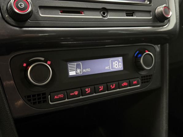 Volkswagen Polo V Рестайлинг с пробегом 2020 года, цена 1 250 000 рублей, 132882 км, седан, Автокод Объявления
