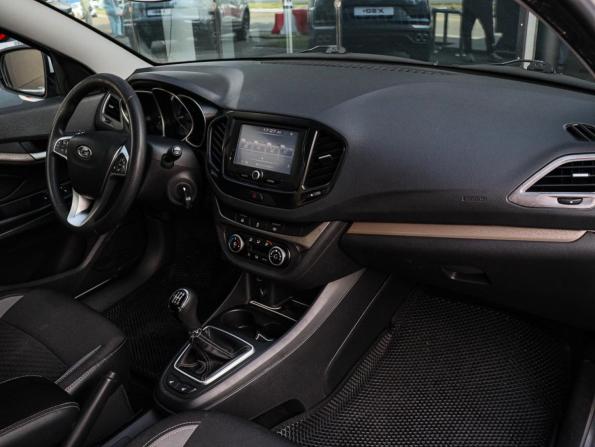 Lada (ВАЗ) Vesta I с пробегом 2018 года, цена 850 000 рублей, 151117 км, седан, Автокод Объявления