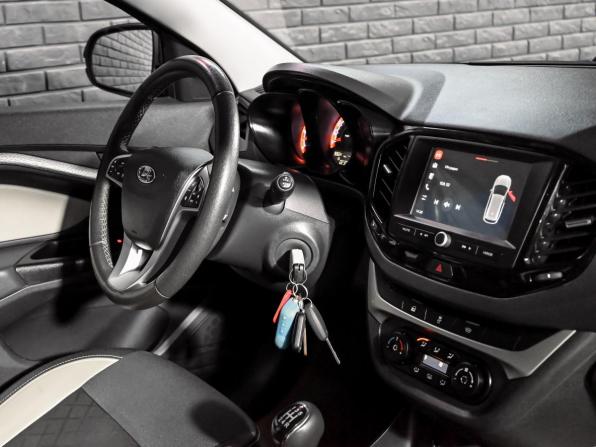 Lada (ВАЗ) Vesta I с пробегом 2021 года, цена 1 300 000 рублей, 92626 км, универсал, Автокод Объявления