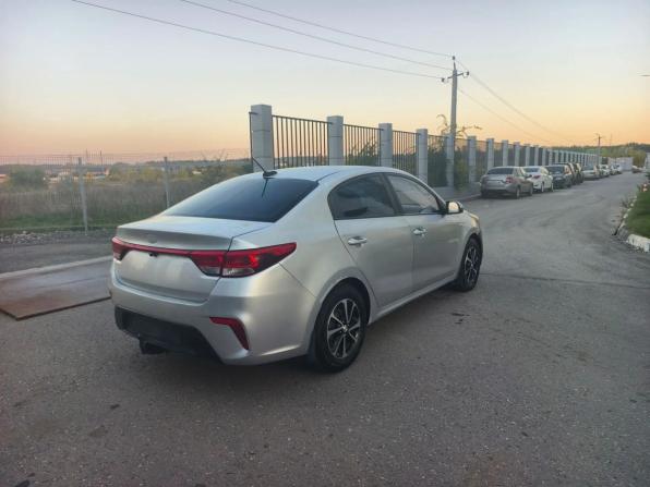 Kia Rio IV с пробегом 2017 года, цена 699 000 рублей, 90017 км, седан, Автокод Объявления