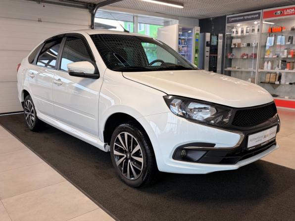 Lada (ВАЗ) Granta I Рестайлинг с пробегом 2023 года, цена 813 096 рублей, 45403 км, лифтбек, Автокод Объявления