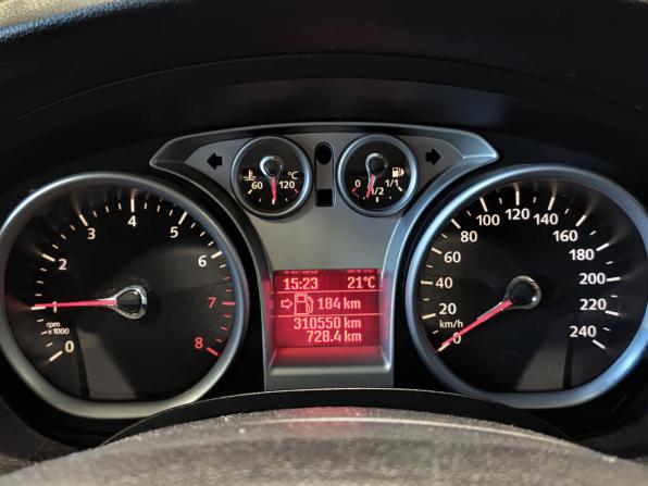 Ford Focus II Рестайлинг с пробегом 2009 года, цена 370 000 рублей, 310551 км, седан, Автокод Объявления