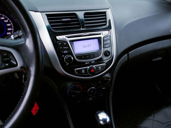 Hyundai Solaris I с пробегом 2011 года, цена 648 000 рублей, 169211 км, седан, Автокод Объявления