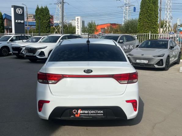 Kia Rio IV с пробегом 2018 года, цена 790 000 рублей, 198160 км, седан, Автокод Объявления