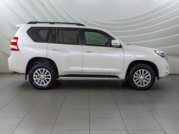 Toyota Land Cruiser Prado 150 Series Рестайлинг 1 с пробегом 2015 года, цена 3 648 000 рублей, 136090 км, внедорожник, Автокод Объявления