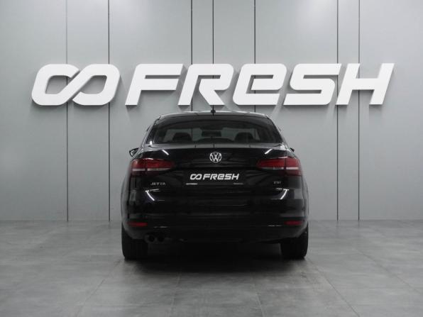 Volkswagen Jetta VI Рестайлинг с пробегом 2016 года, цена 1 275 000 рублей, 184341 км, седан, Автокод Объявления