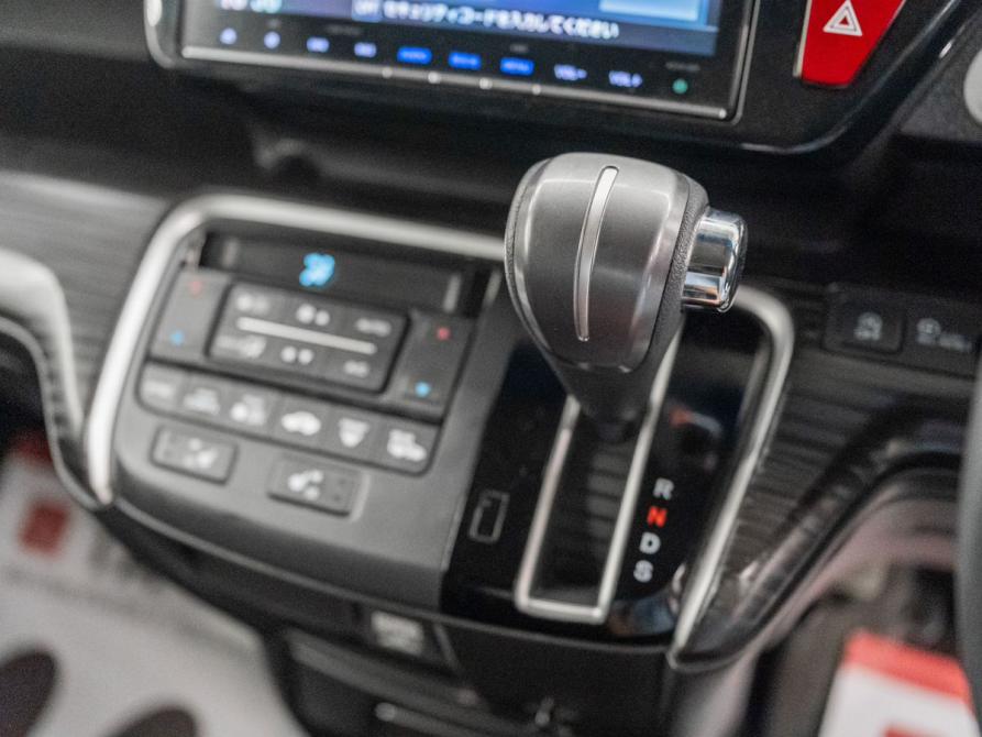 Honda Stepwgn V Красноярск  - изображение 14
