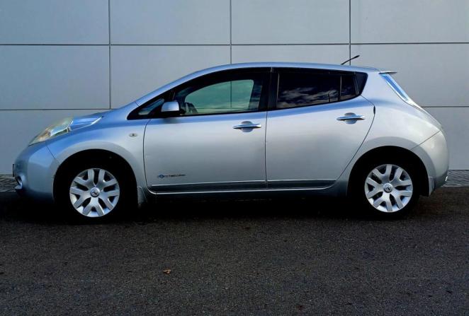 Nissan Leaf I (ZE0/AZE0) с пробегом 2013 года, цена 770 000 рублей, 175616 км, хэтчбек, Автокод Объявления