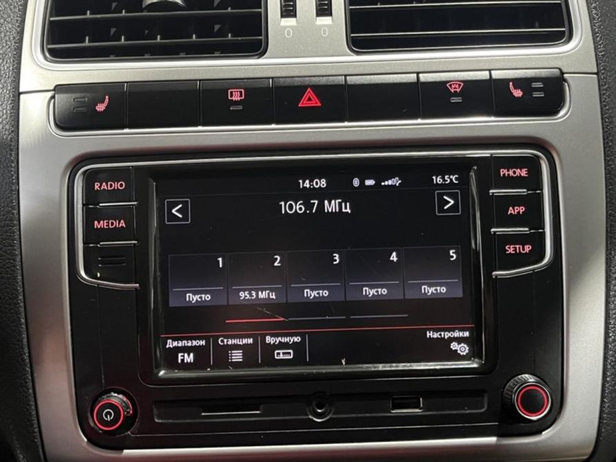 Volkswagen Polo V Рестайлинг Курск  - изображение 12