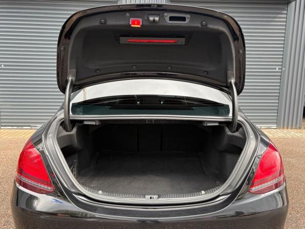 Mercedes-Benz C-Класс IV (W205) Рестайлинг с пробегом 2019 года, цена 2 150 000 рублей, 142518 км, седан, Автокод Объявления