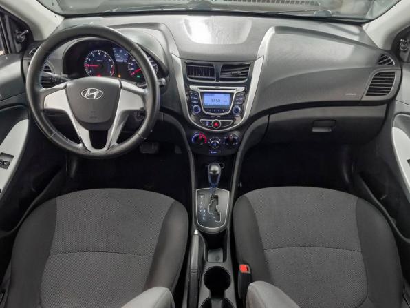 Hyundai Solaris I с пробегом 2013 года, цена 639 000 рублей, 260711 км, седан, Автокод Объявления