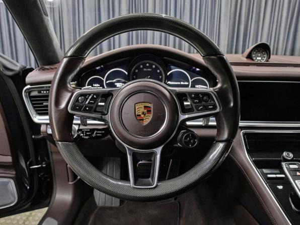 Porsche Panamera II с пробегом 2017 года, цена 6 200 000 рублей, 130276 км, лифтбек, Автокод Объявления