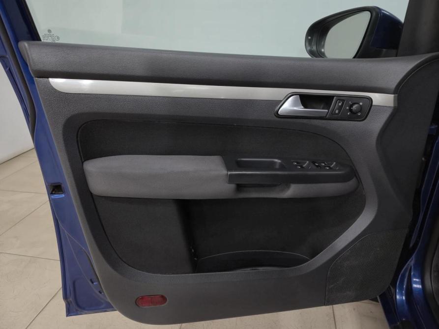Volkswagen Touran I Рестайлинг Альметьевск  - изображение 9