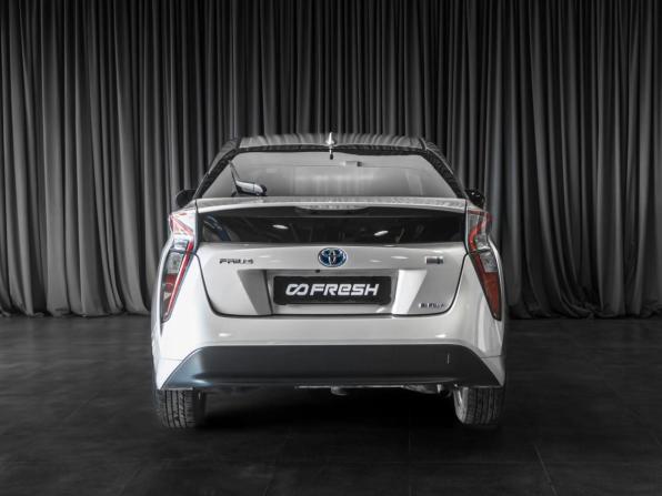 Toyota Prius IV (XW50) с пробегом 2016 года, цена 1 749 000 рублей, 152370 км, лифтбек, Автокод Объявления