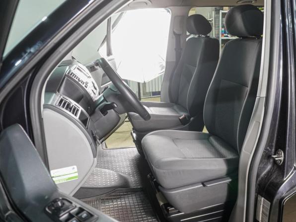 Volkswagen Caravelle T5 Рестайлинг с пробегом 2013 года, цена 2 319 000 рублей, 246487 км, минивэн, Автокод Объявления