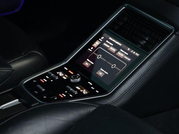 Porsche Panamera II с пробегом 2017 года, цена 8 989 000 рублей, 68986 км, фастбек, Автокод Объявления
