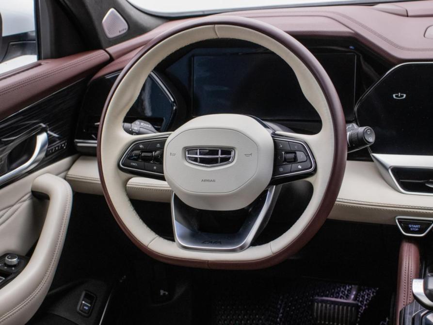 Geely Monjaro I Москва  - изображение 15