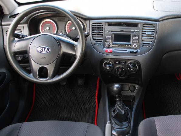 Kia Rio II Рестайлинг с пробегом 2010 года, цена 379 000 рублей, 219511 км, седан, Автокод Объявления