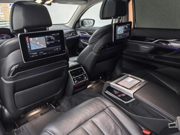 BMW 7 серии VI (G11/G12) с пробегом 2019 года, цена 6 292 800 рублей, 129563 км, седан, Автокод Объявления