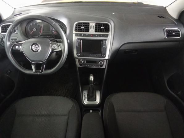 Volkswagen Polo V Рестайлинг с пробегом 2017 года, цена 805 000 рублей, 289897 км, седан, Автокод Объявления