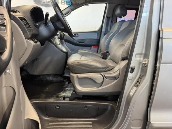 Hyundai Grand Starex I с пробегом 2013 года, цена 1 720 000 рублей, 213026 км, минивэн, Автокод Объявления
