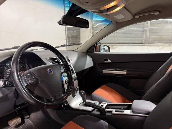 Volvo C30 I Рестайлинг с пробегом 2011 года, цена 799 800 рублей, 227000 км, хэтчбек, Автокод Объявления