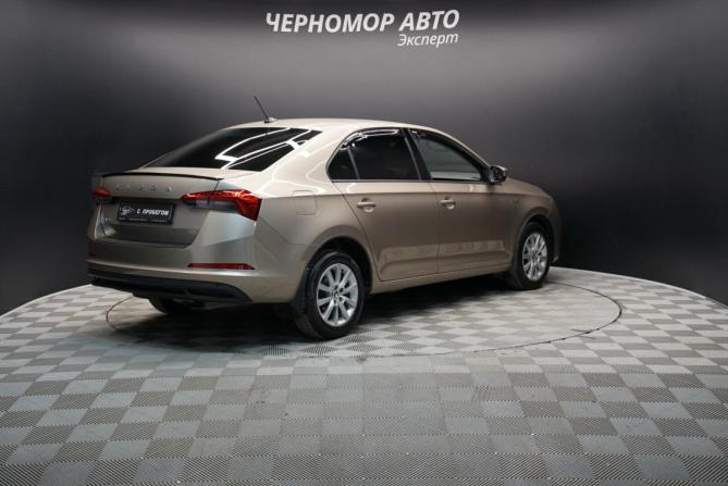 Skoda Rapid II с пробегом 2021 года, цена 1 825 000 рублей, 55300 км, лифтбек, Автокод Объявления