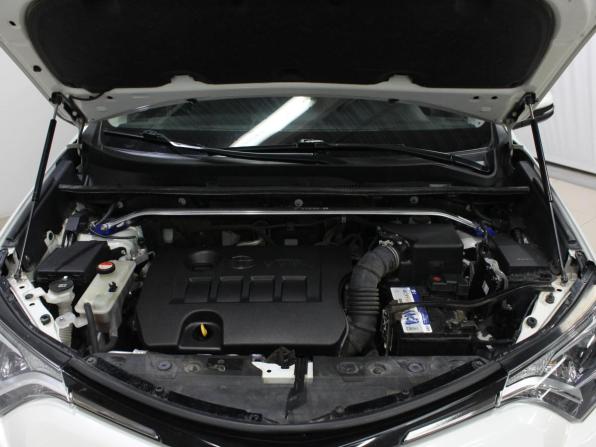 Toyota RAV4 IV (XA40) Рестайлинг с пробегом 2015 года, цена 1 899 000 рублей, 177145 км, внедорожник, Автокод Объявления