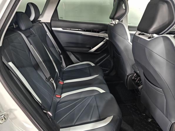 Geely Atlas II с пробегом 2024 года, цена 2 800 000 рублей, 10200 км, внедорожник, Автокод Объявления