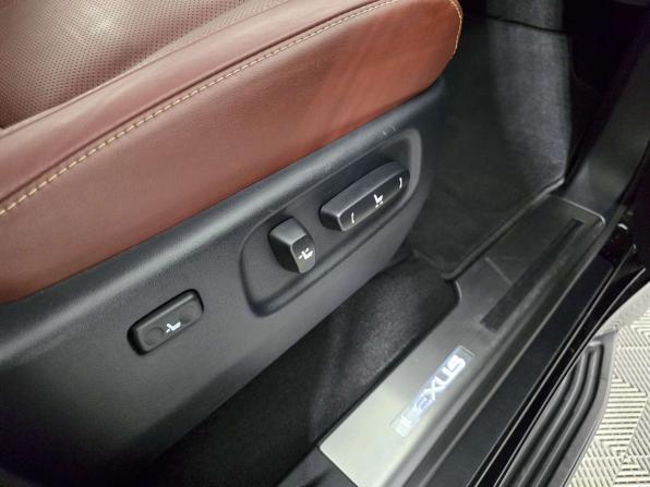 Lexus LX III Рестайлинг 2 с пробегом 2020 года, цена 9 890 000 рублей, 86036 км, внедорожник, Автокод Объявления