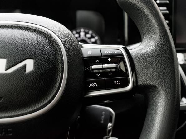 Kia Sorento IV с пробегом 2022 года, цена 3 250 000 рублей, 117529 км, внедорожник, Автокод Объявления