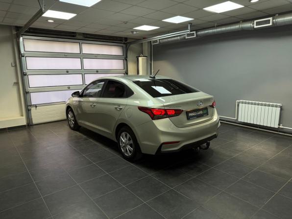 Hyundai Solaris II с пробегом 2019 года, цена 1 495 000 рублей, 131557 км, седан, Автокод Объявления