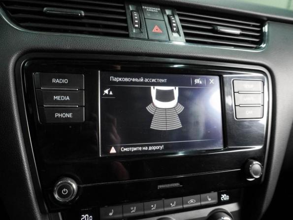 Skoda Octavia III (A7) Рестайлинг с пробегом 2019 года, цена 1 440 000 рублей, 213649 км, лифтбек, Автокод Объявления
