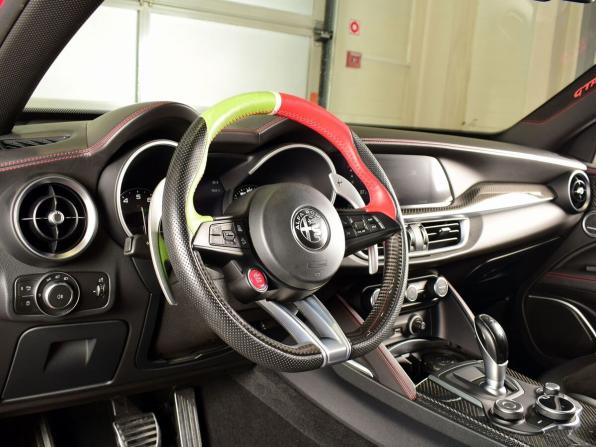 Alfa Romeo Stelvio I с пробегом 2020 года, цена 6 685 995 рублей, 63813 км, внедорожник, Автокод Объявления