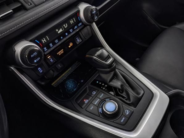 Toyota RAV4 V (XA50) с пробегом 2022 года, цена 4 020 000 рублей, 83842 км, внедорожник, Автокод Объявления