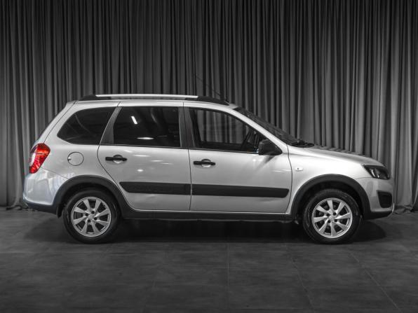 Lada (ВАЗ) Kalina II с пробегом 2018 года, цена 739 000 рублей, 45667 км, универсал, Автокод Объявления