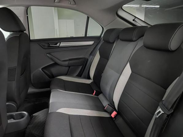 Skoda Rapid I Рестайлинг с пробегом 2019 года, цена 1 167 000 рублей, 163886 км, лифтбек, Автокод Объявления