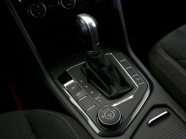 Volkswagen Tiguan II с пробегом 2018 года, цена 2 250 000 рублей, 153252 км, внедорожник, Автокод Объявления