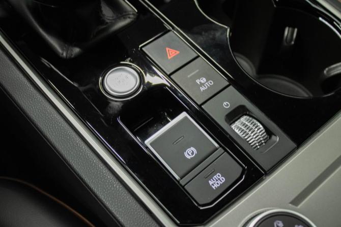 Volkswagen Touareg III с пробегом 2021 года, цена 4 899 000 рублей, 166964 км, внедорожник, Автокод Объявления