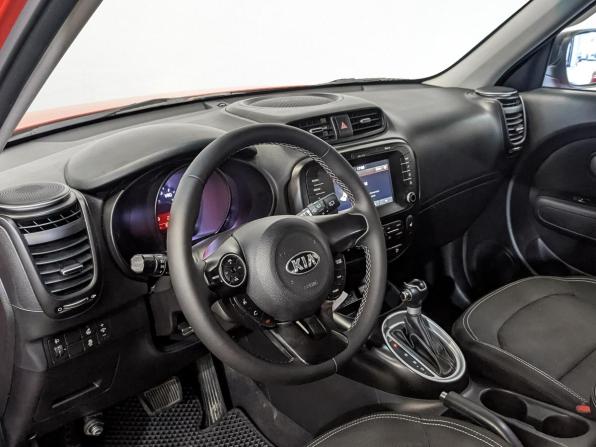 Kia Soul II Рестайлинг с пробегом 2018 года, цена 1 499 000 рублей, 165396 км, хэтчбек, Автокод Объявления