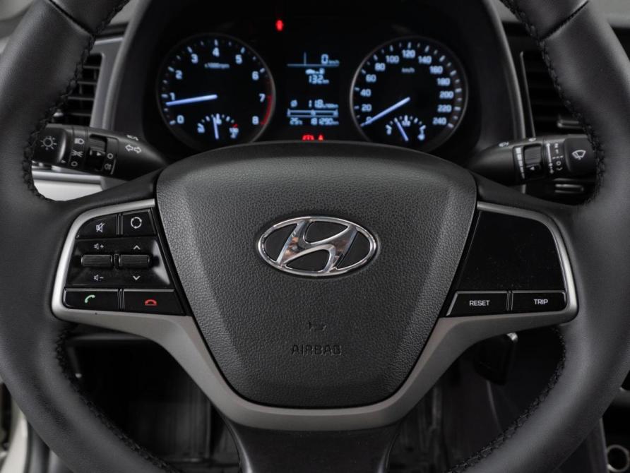 Hyundai Elantra VI (AD) Тюмень  - изображение 12