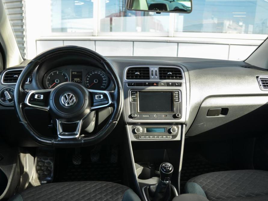 Volkswagen Polo V Рестайлинг Курган  - изображение 11